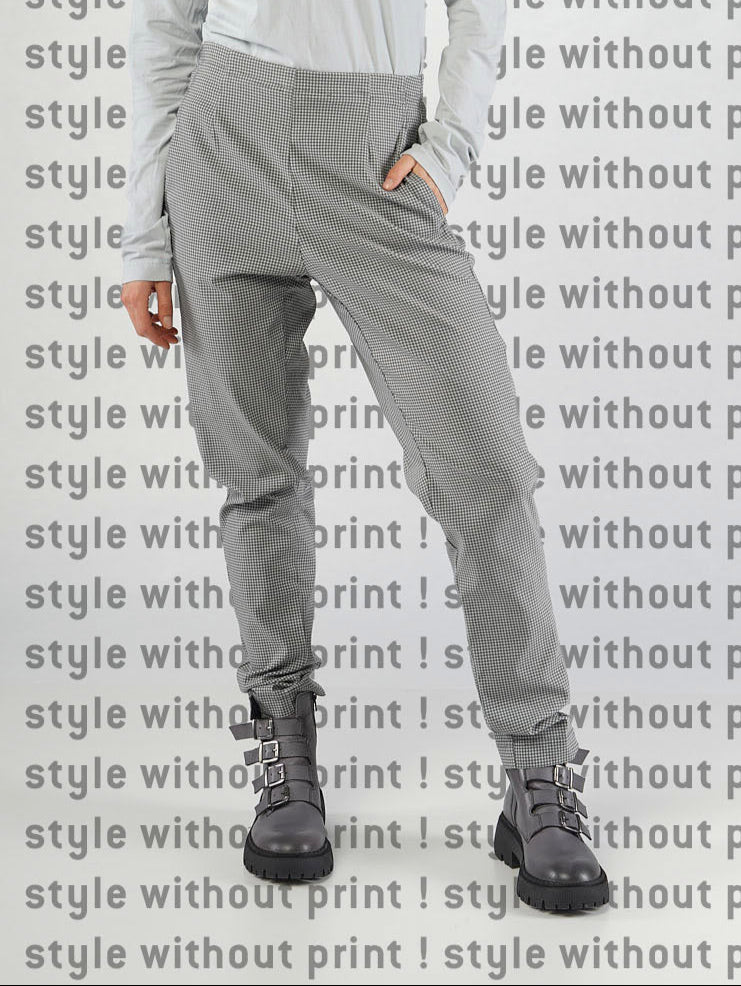 Rundholz Black Label - Straight Leg Trouser in Black or Dark Gray