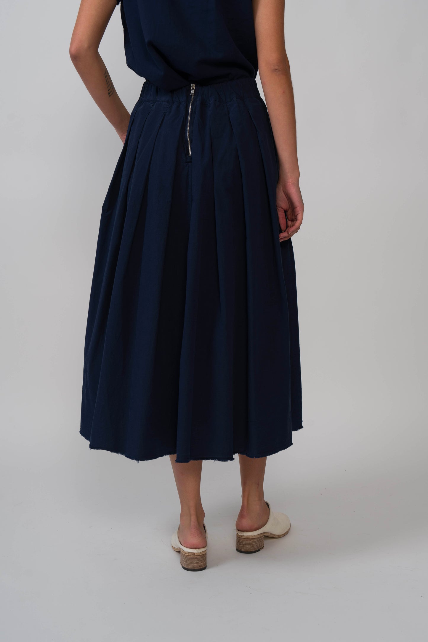 Hannoh Wessel - Skirt Juliette in Navy or Blue Flowers