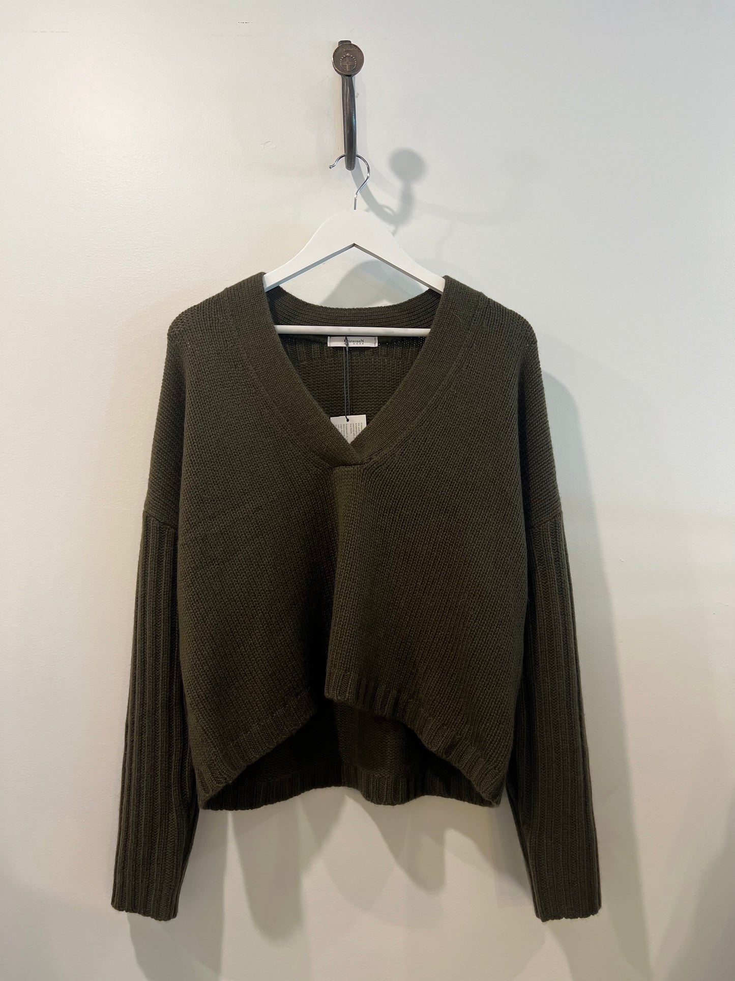 Kristensen Du Nord - Cashmere V-Neck Sweater in Olive