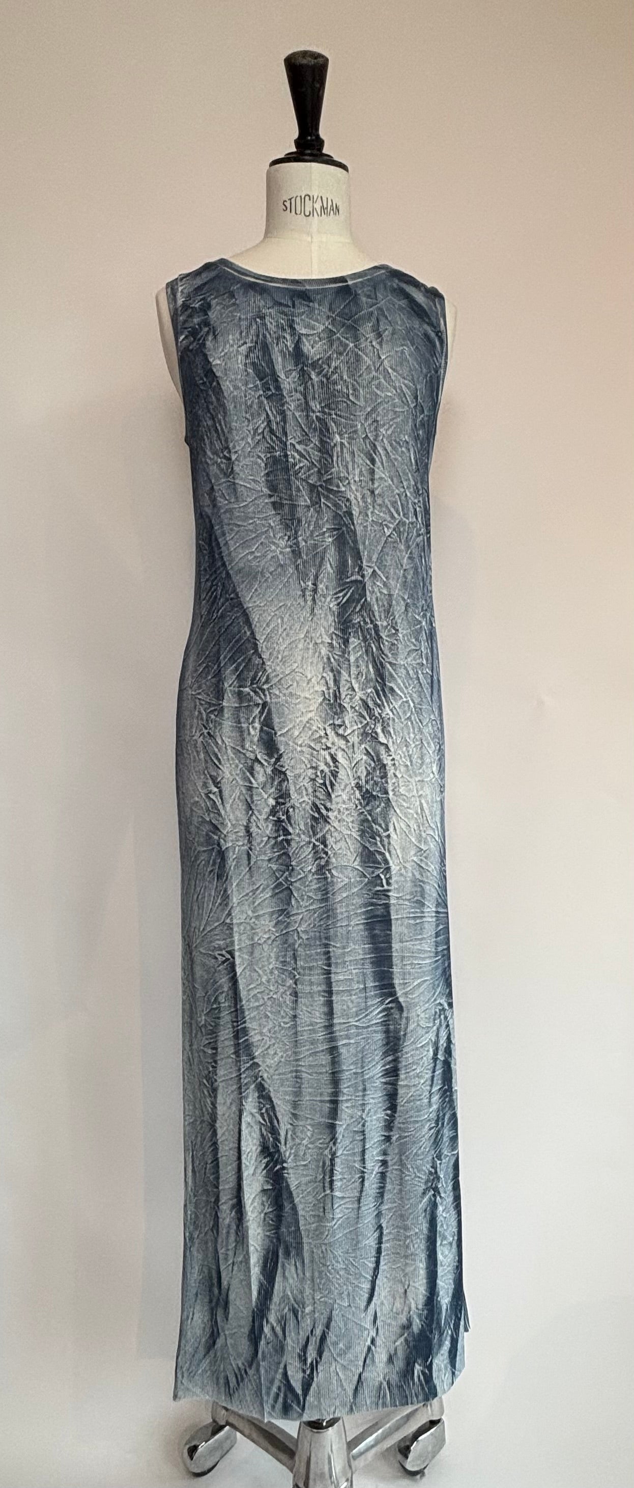 Avant Toi - 3D Effect Ribbed Round Neck Long Dress