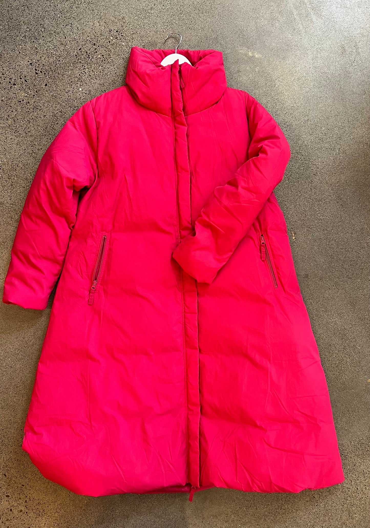 Rundholz Black Label - Long Puffer in Hot Pink