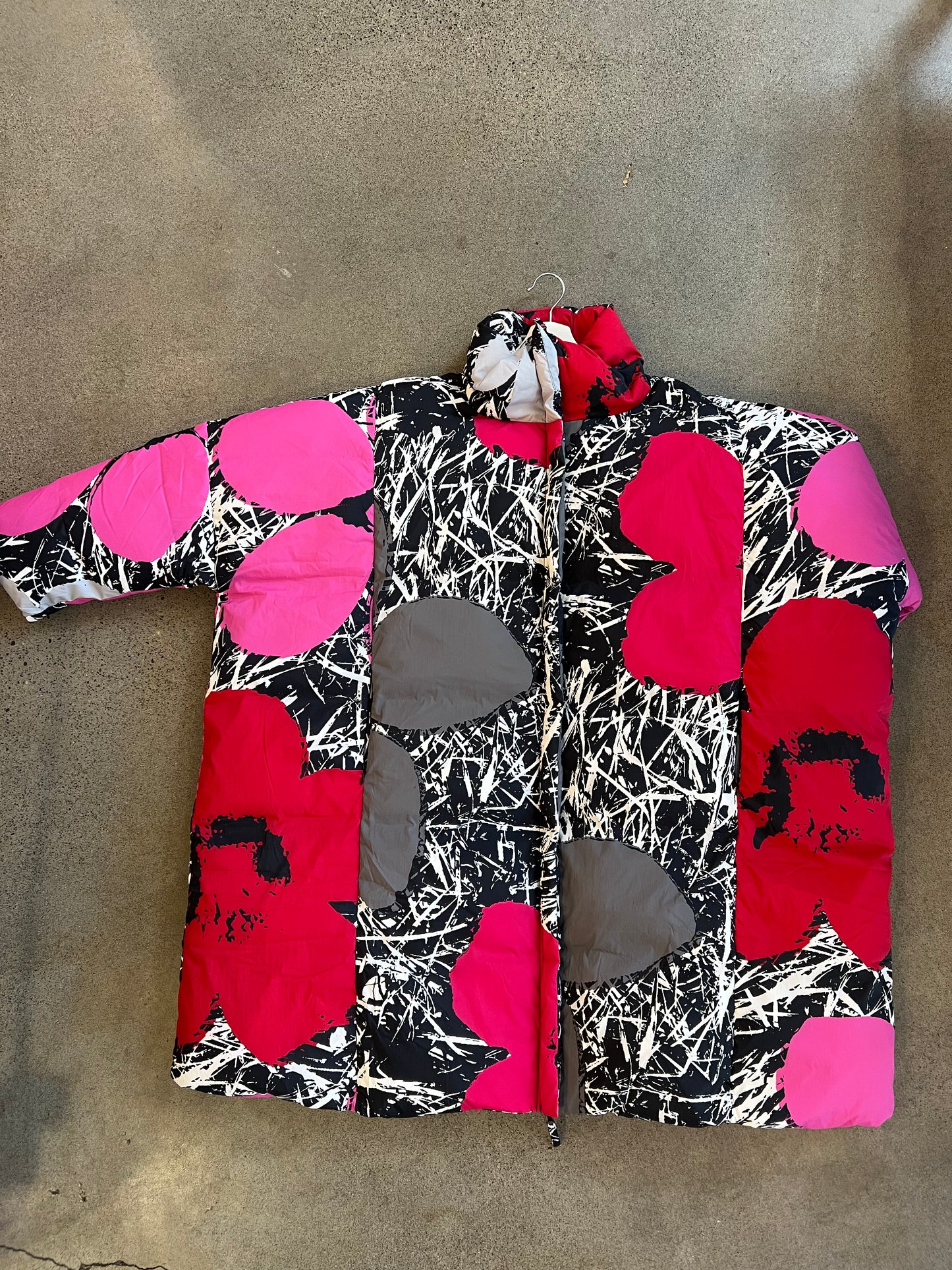 Rundholz Black Label - Graffiti Puffer