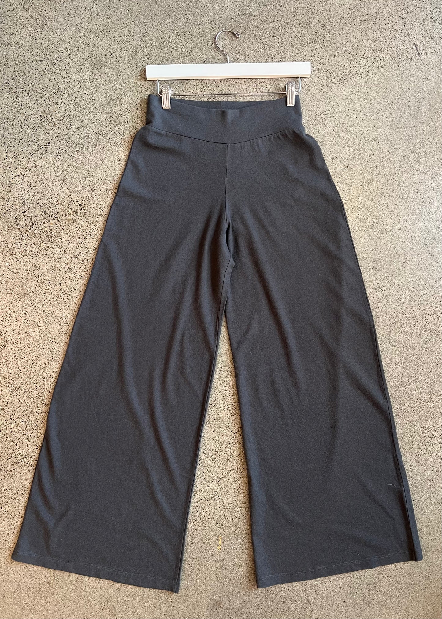 Labo Art- Panta Idro Charme in Graphite