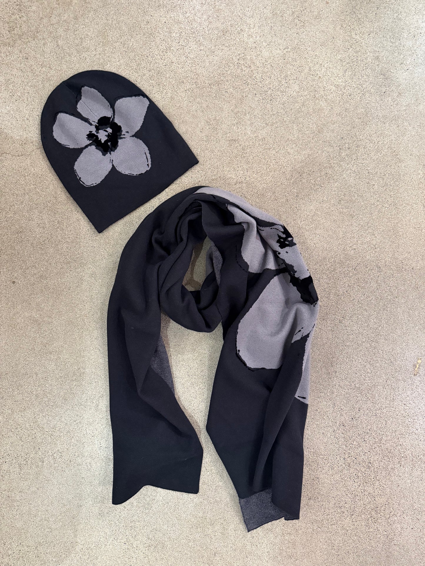 Rundholz Black Label - Floral Cap in Lotus or Black