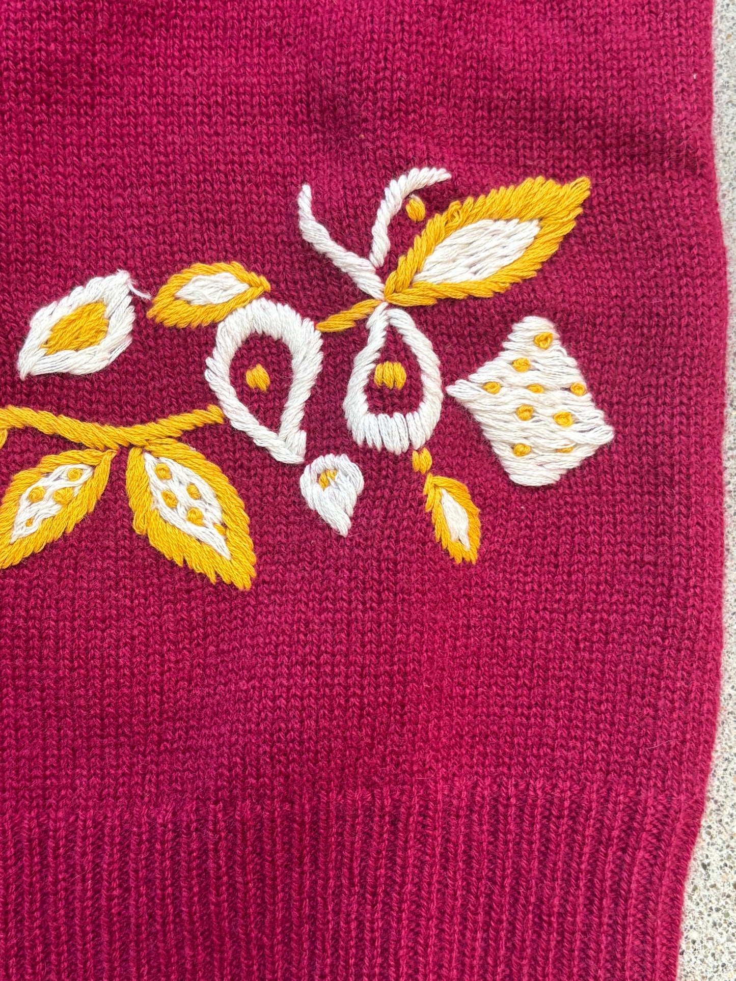 Happy Sheep - Folk Flower Stitchwork Cardigan