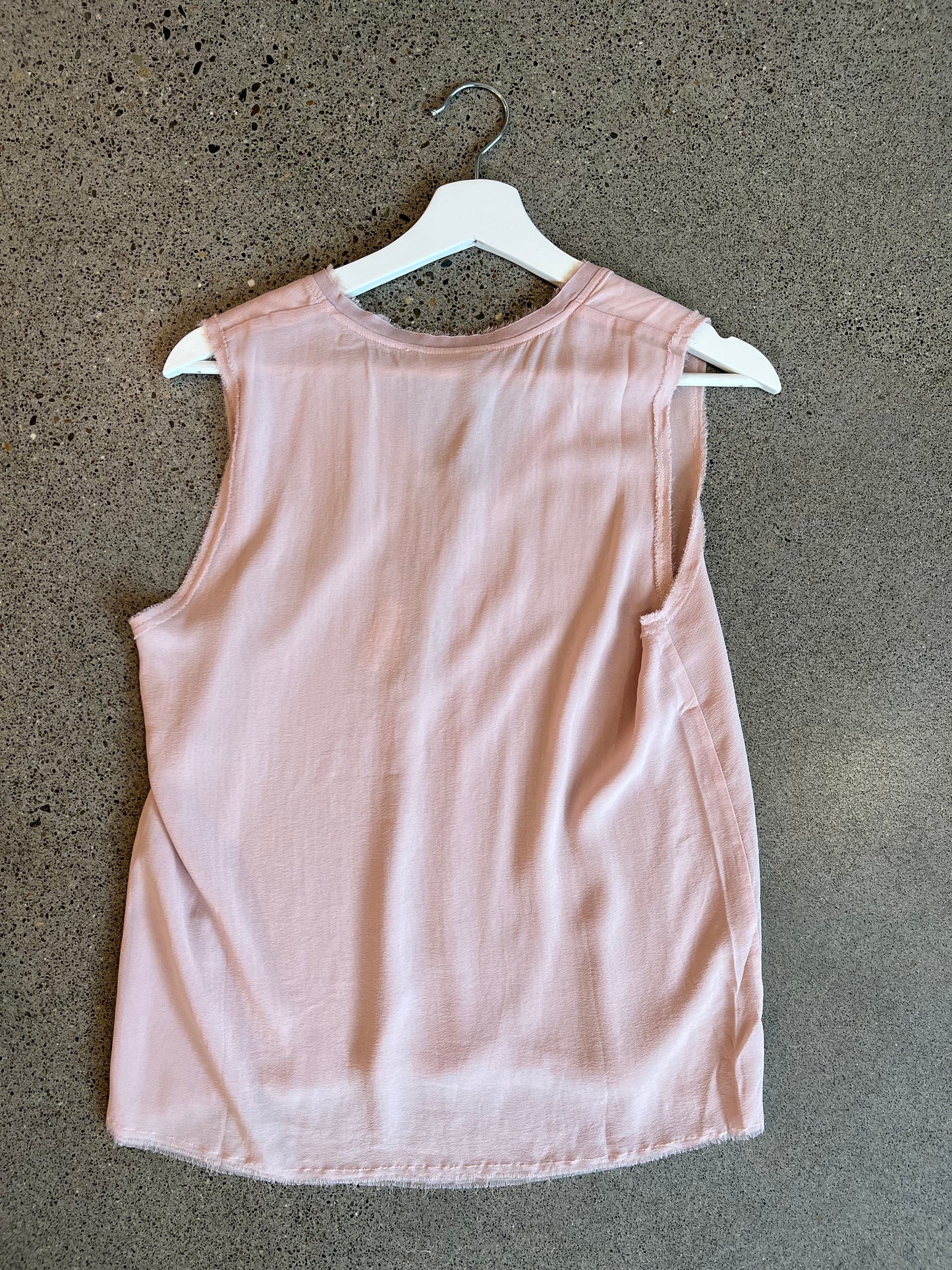Kristensen Du Nord- Silk Georgette Sleeveless V-Neck Top in Dusty Rose