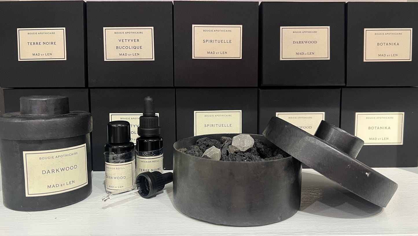 Mad et Len Bougie Apothicaire - Lava/Crystal Potpourri in Flat Petite Tin