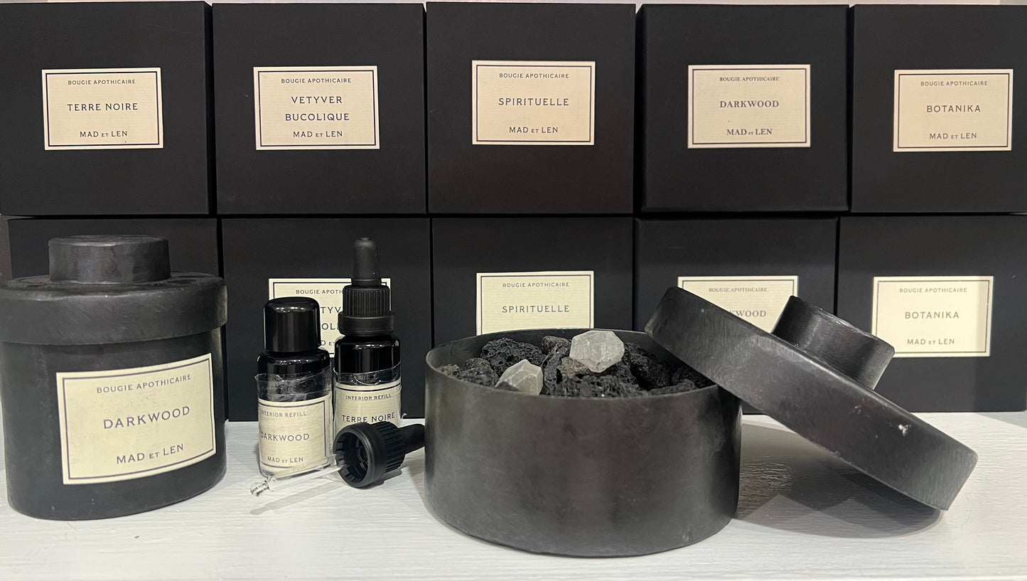 Mad et Len Bougie Apothicaire - Lava/Crystal Potpourri in Flat Petite Tin