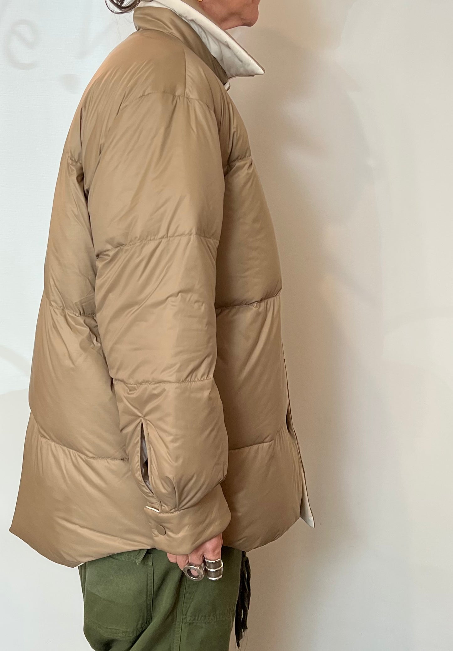 Sofie D'Hoore - Orlov Reversible Puffer Shirt-Jacket in Camel & Pearl