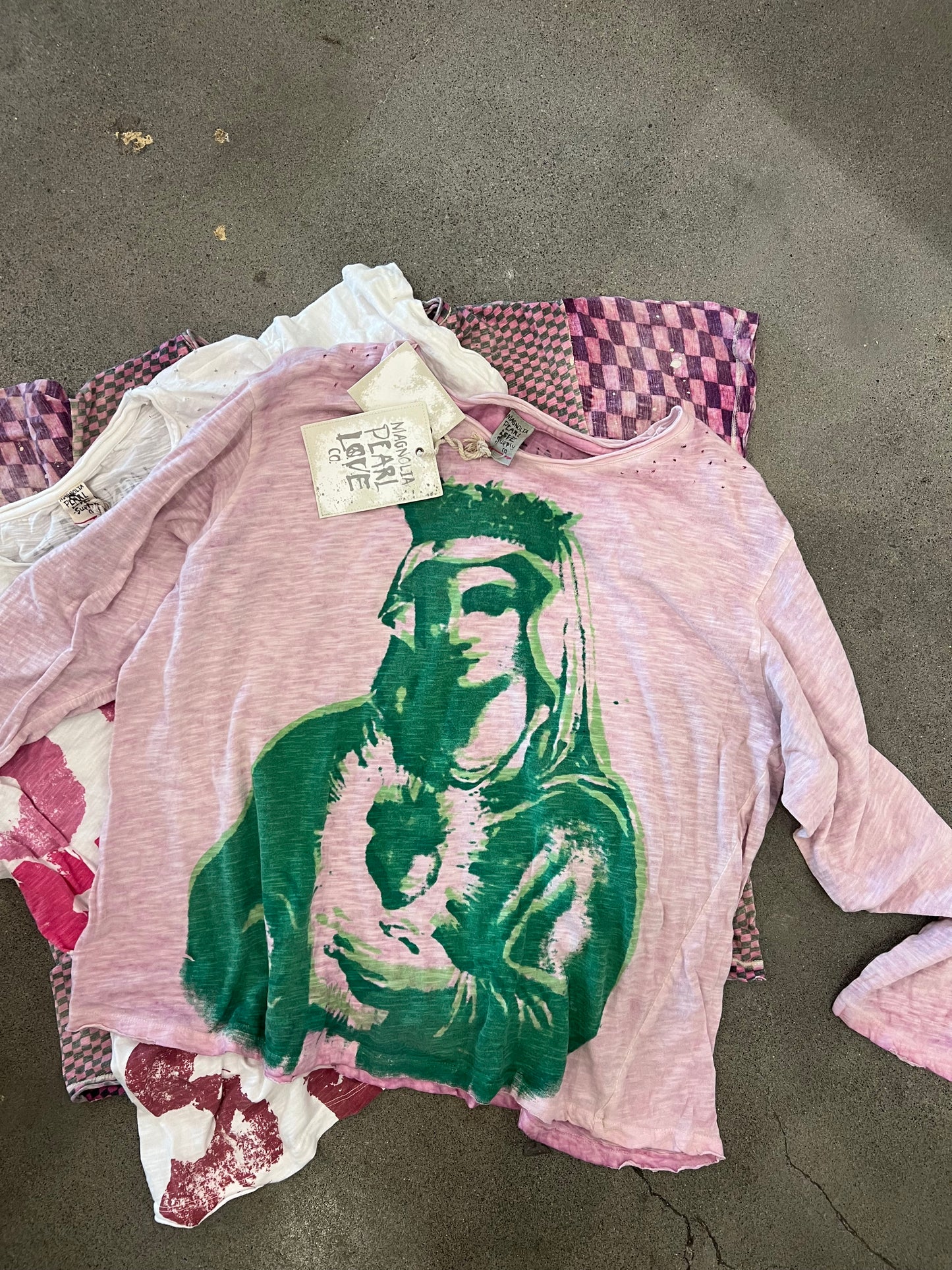 Magnolia Pearl - Mother Mary Viggo in Guava Party