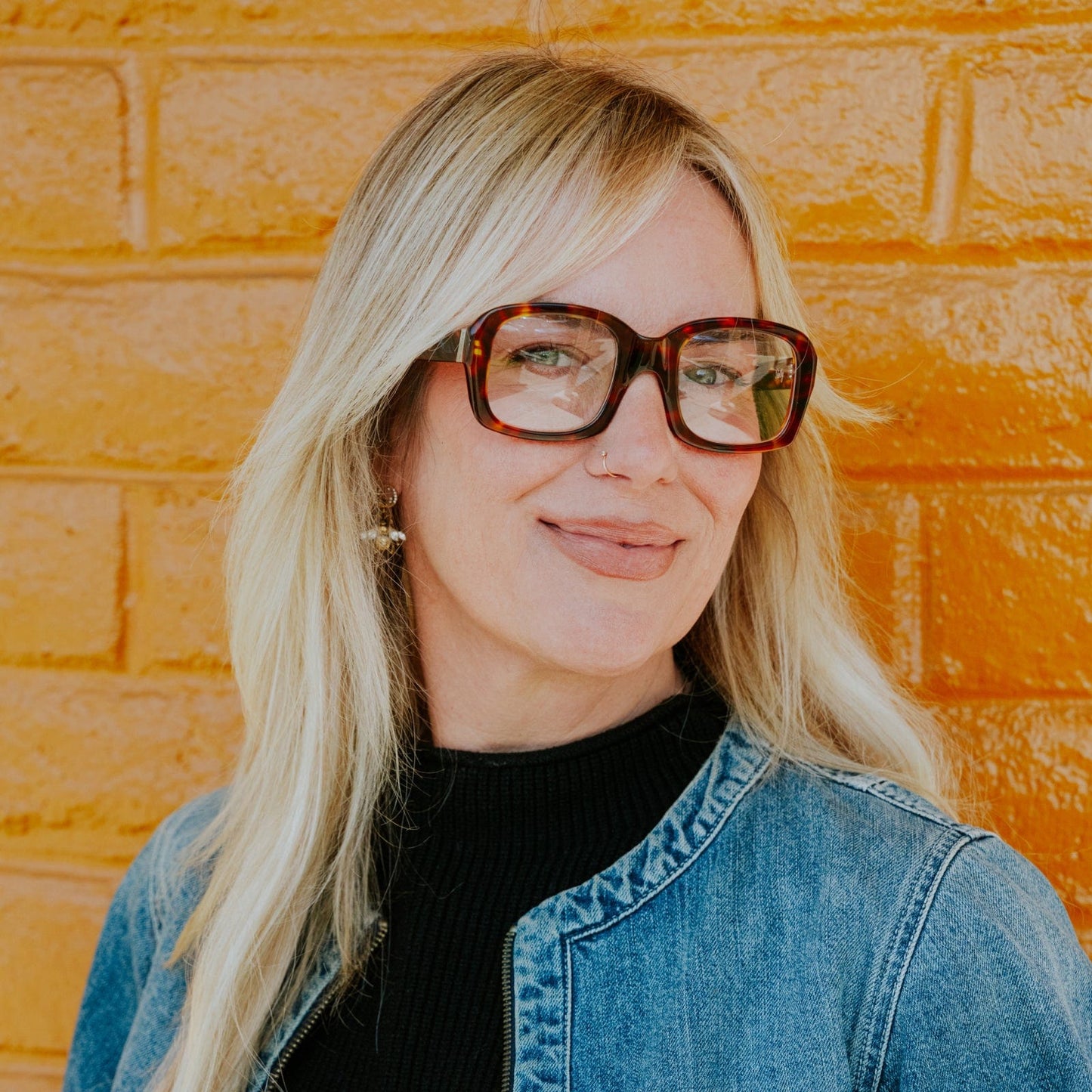 Caddis Readers - Shelby in Polished Black or Terrapin