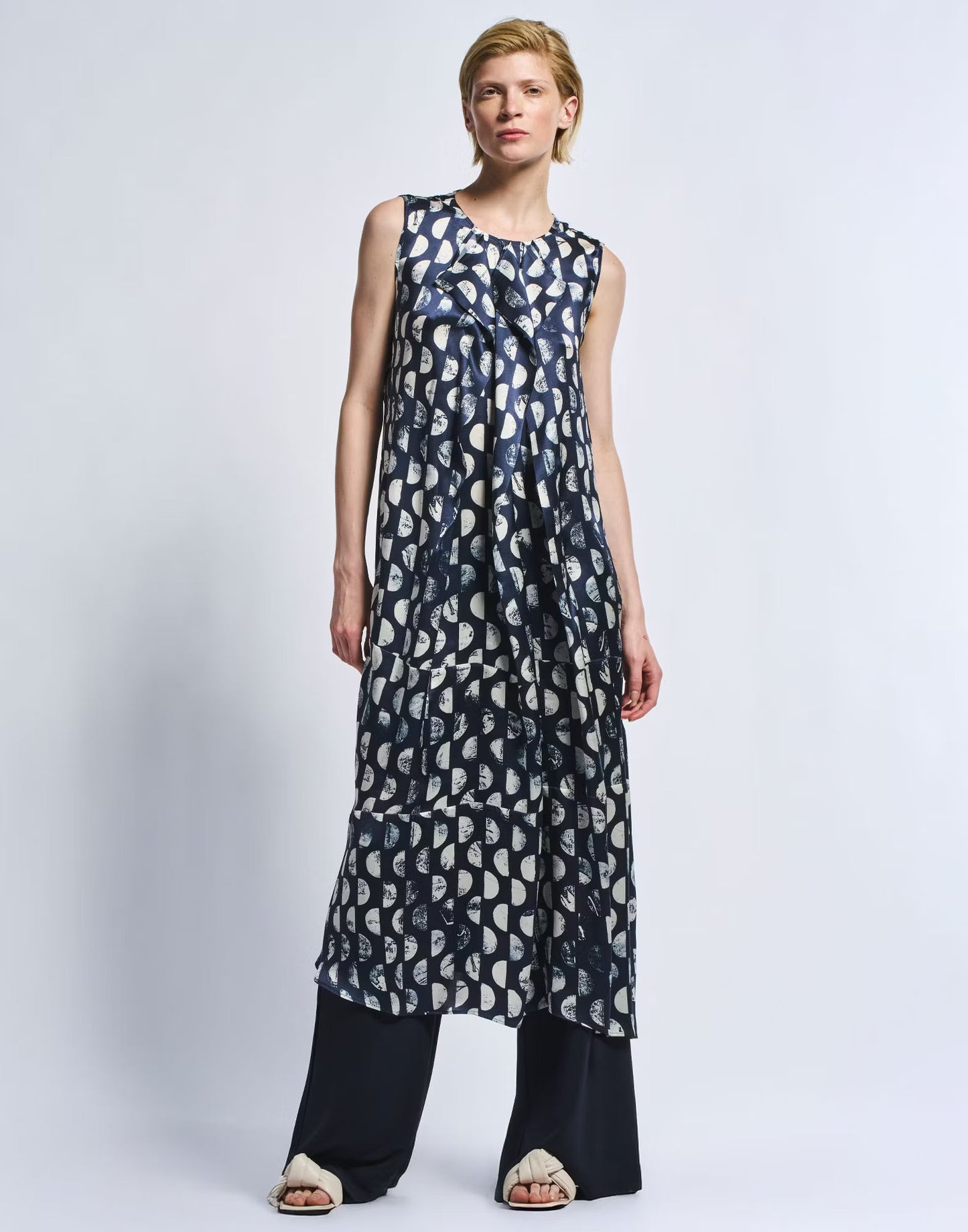 High Clothing - Perfectionist Dress