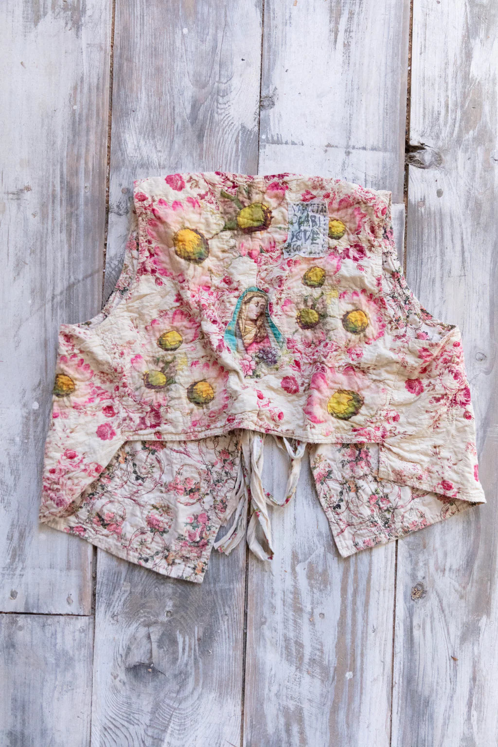 Magnolia Pearl - Appliqué Nikha Vest