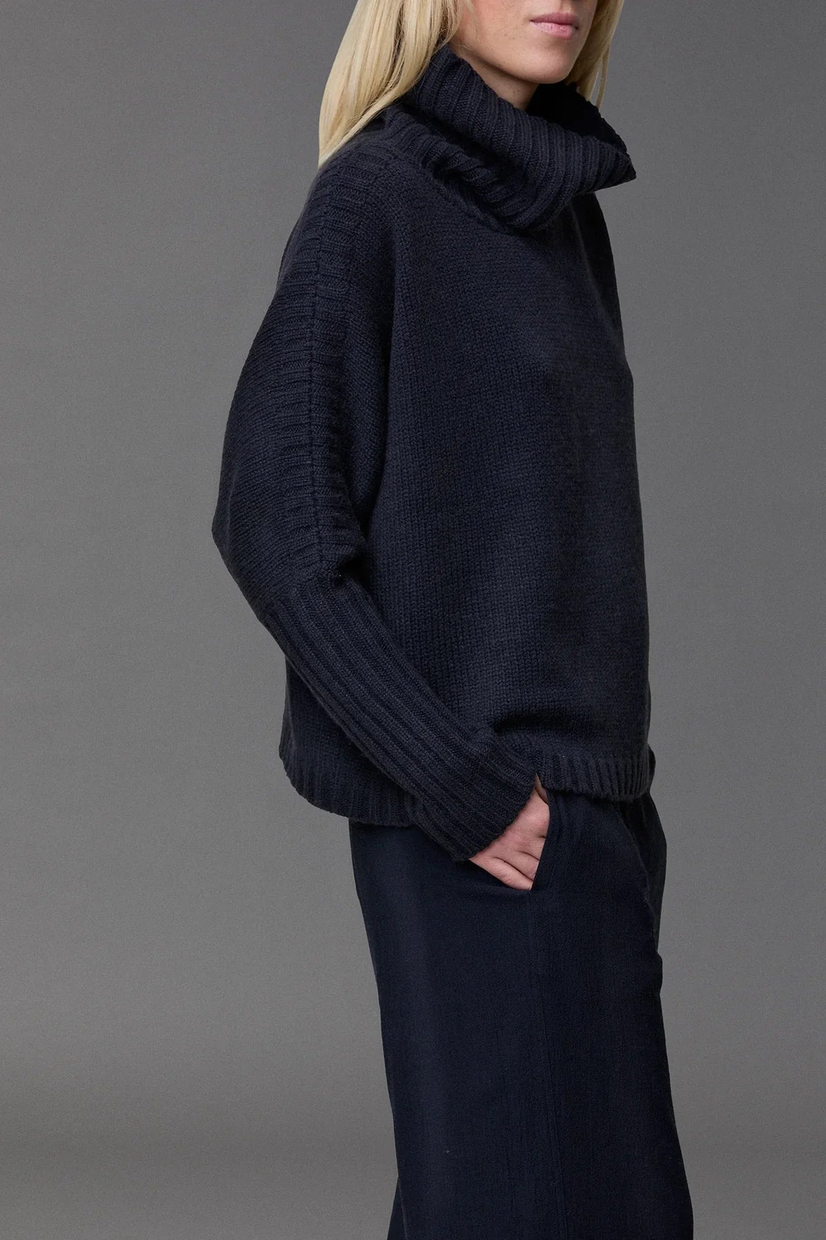 Kristensen Du Nord - Cashmere Bat Sleeve Sweater