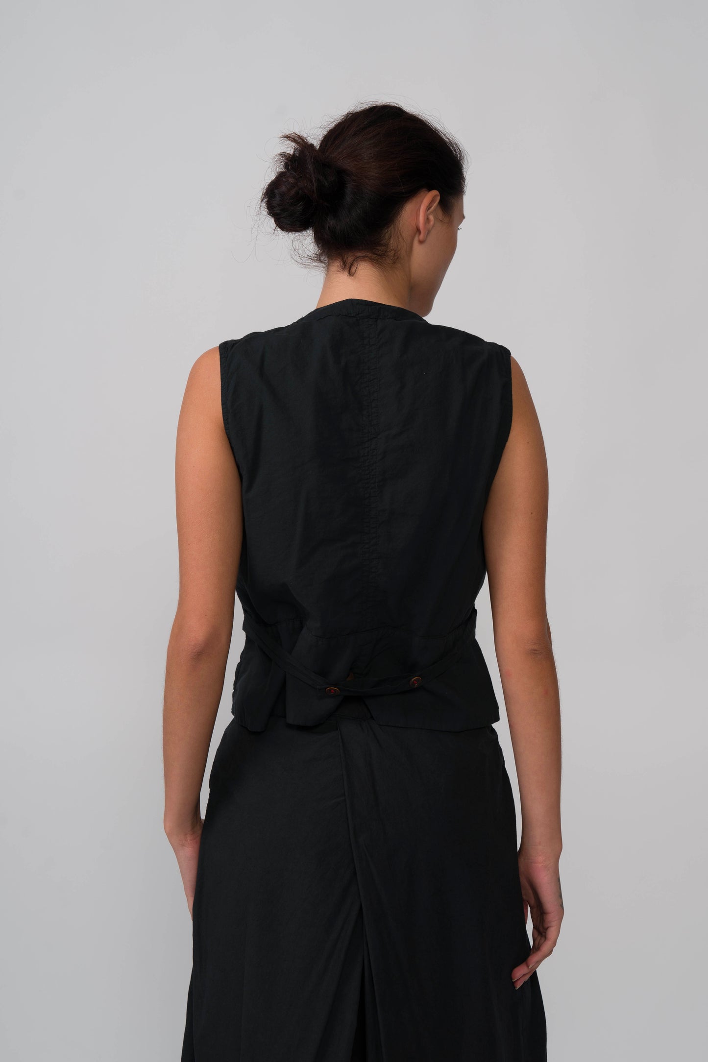 Hannoh Wessel - Gilet Gertrud in Natural or Black
