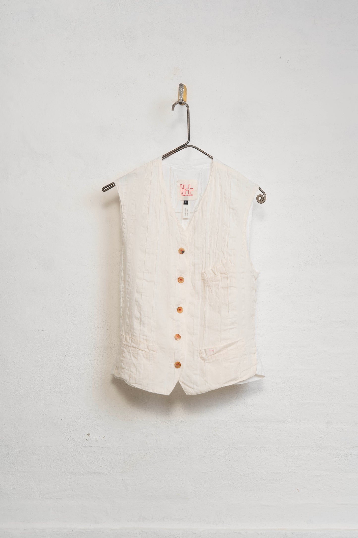 Hannoh Wessel - Gilet Gertrud in Natural or Black