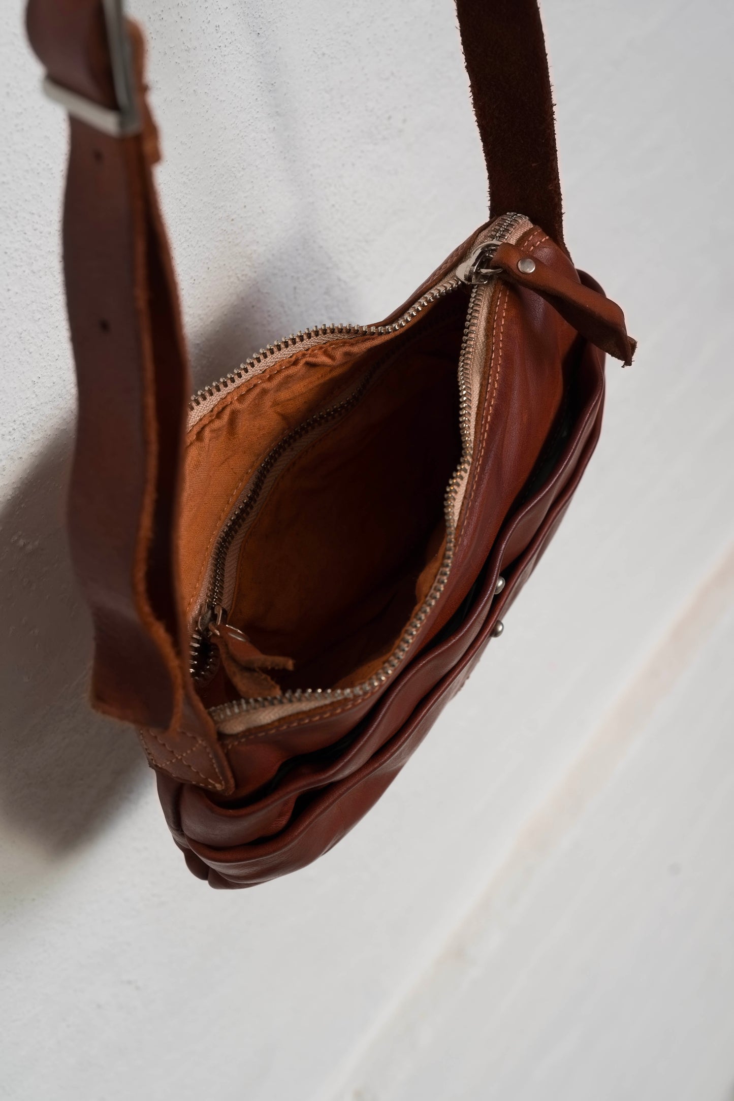 Hannoh Wessel - Sarina Sac in Cinnamon
