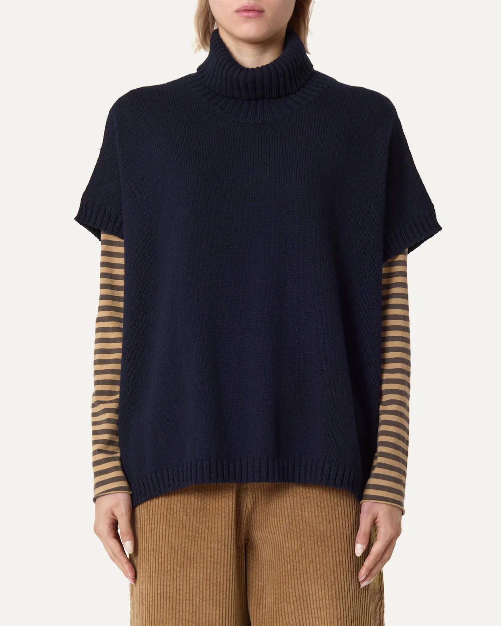 Labo Art- Wool Turtleneck Vest in Grafite