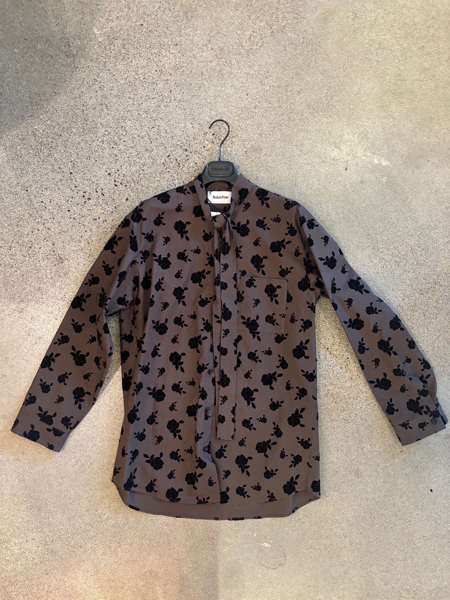 Hache - Tie Shirt