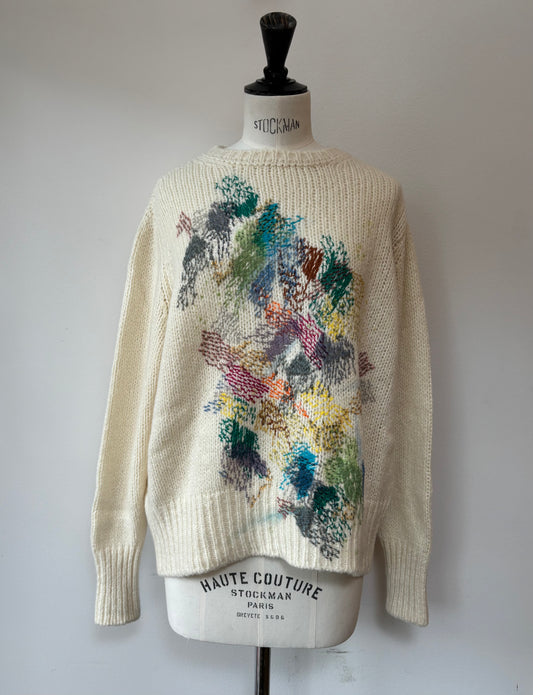Avant Toi - Roundneck Pullover with Colorful Embroidery