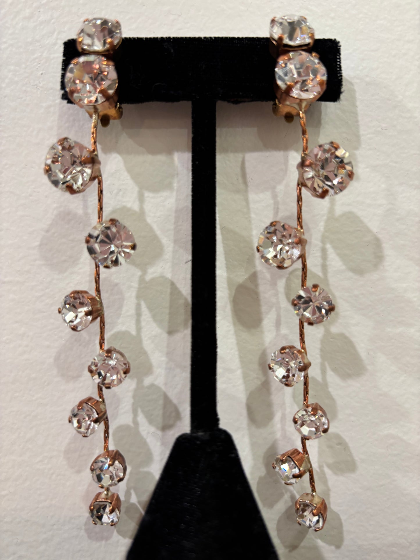 Alba Bijoux - Long Clip Earrings