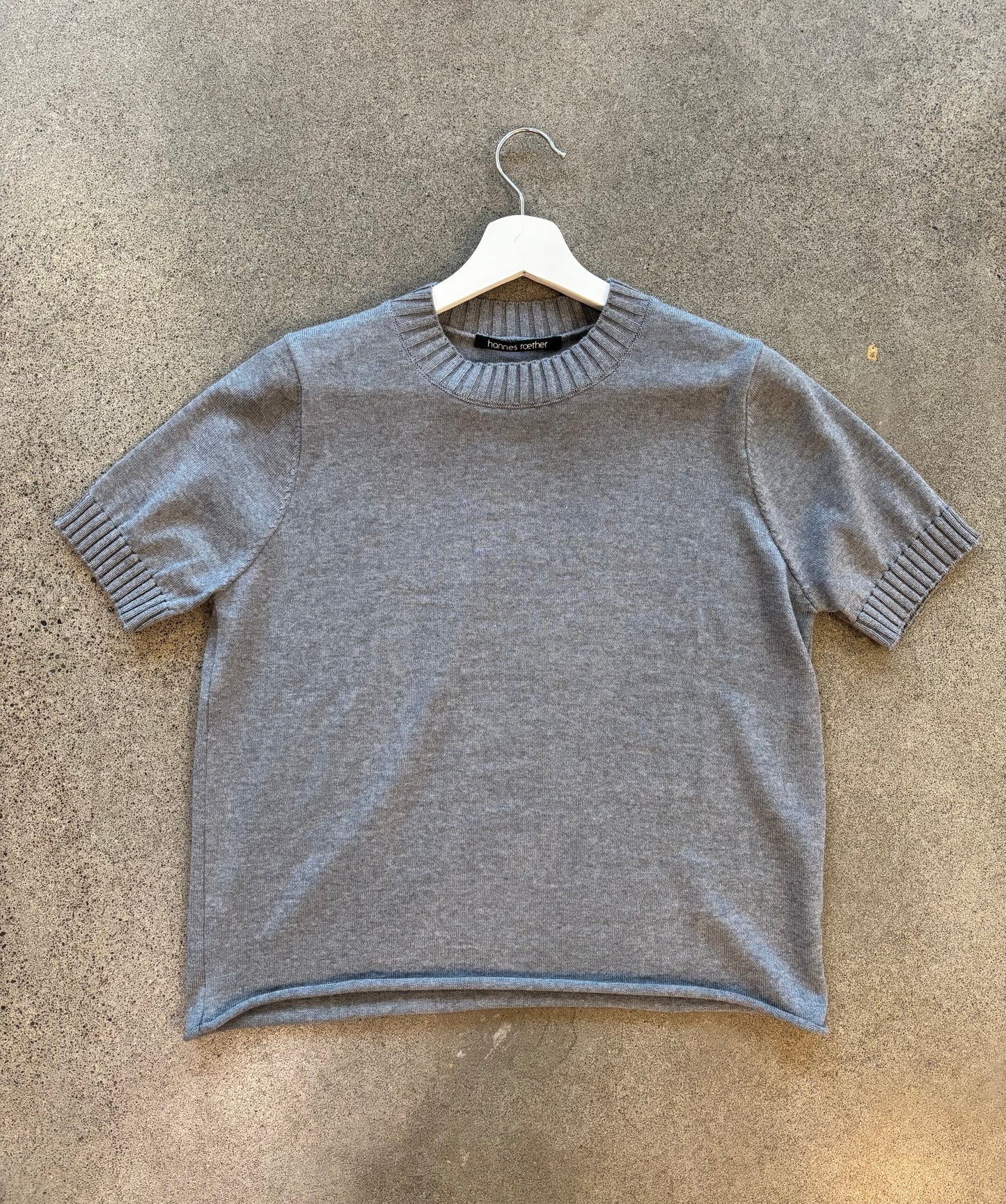 Hannes Roether - Light Short Sleeve Knit Sweater in Light or Dark Gray