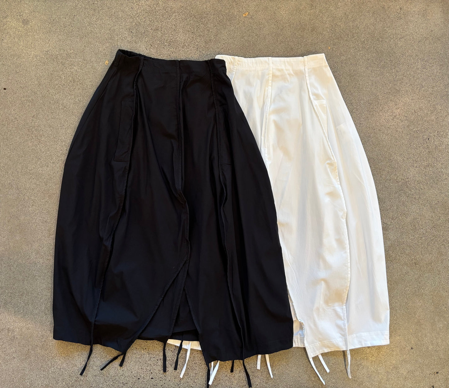 Rundholz Black Label - Bubble Seam Skirt in Black or White