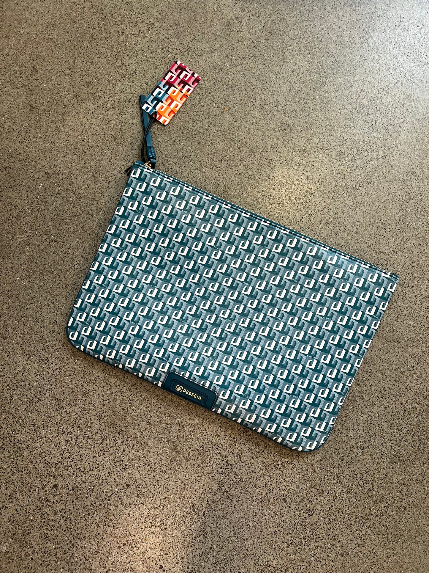 Pesseia - Lap Top Covers