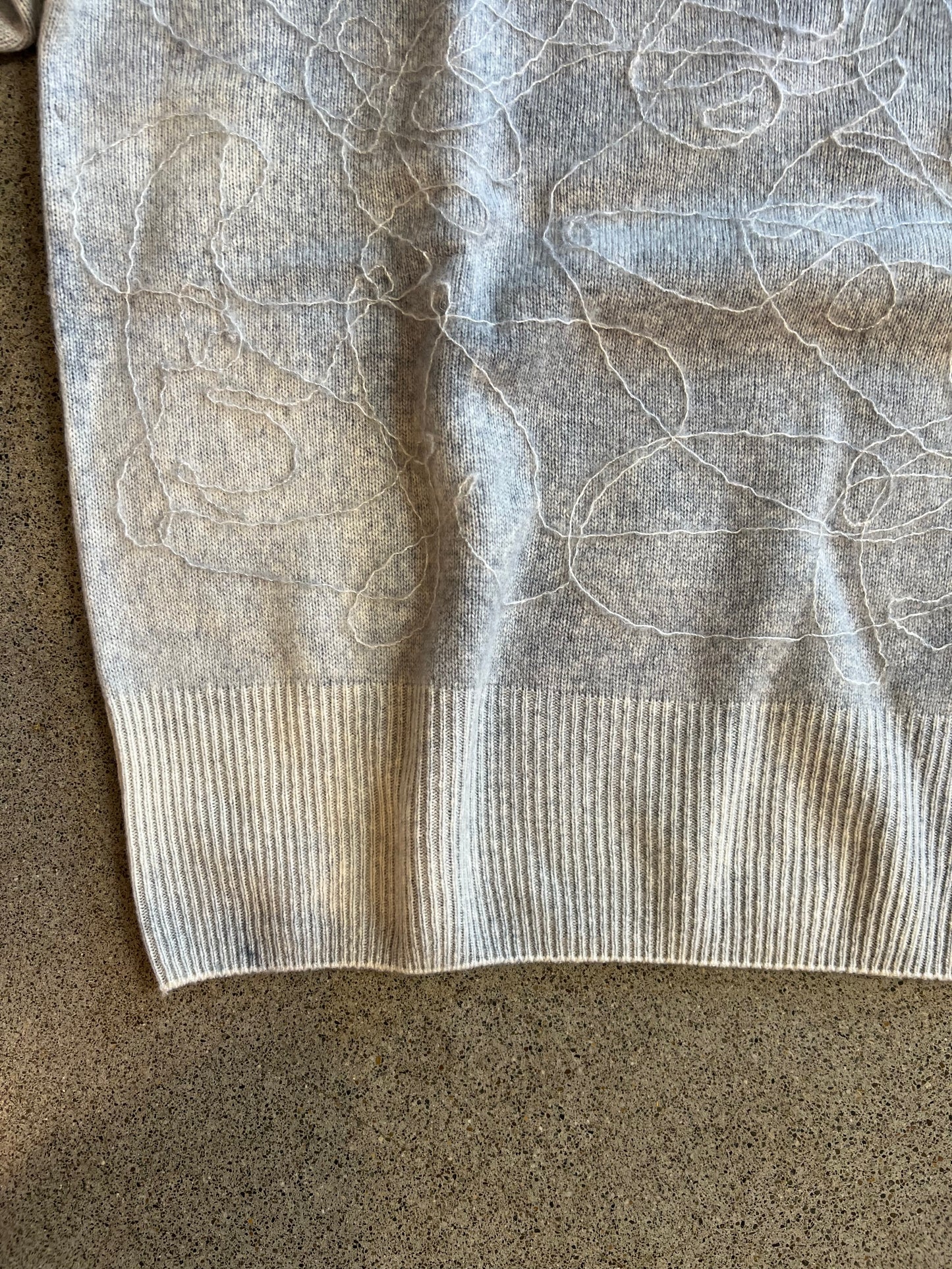 Longo - Cloud Embroidery Pullover