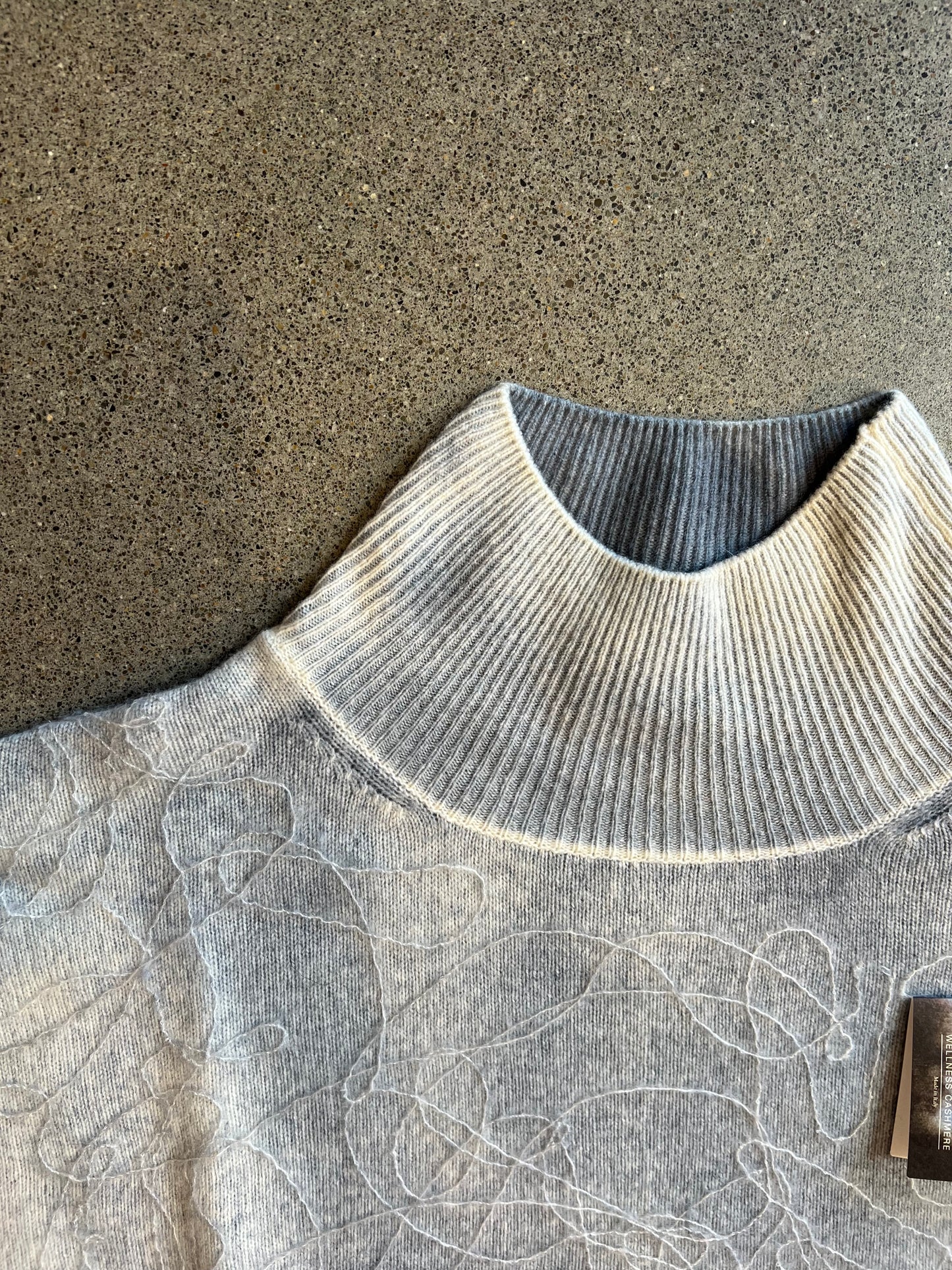 Longo - Cloud Embroidery Pullover