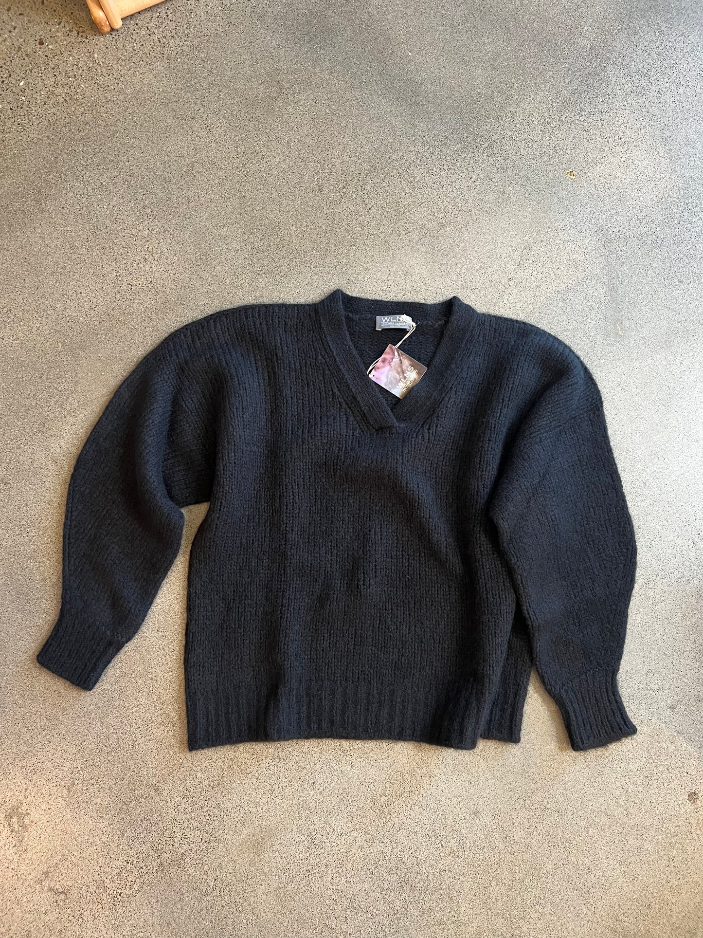 Longo - Billions Supersoft V-neck Pullover