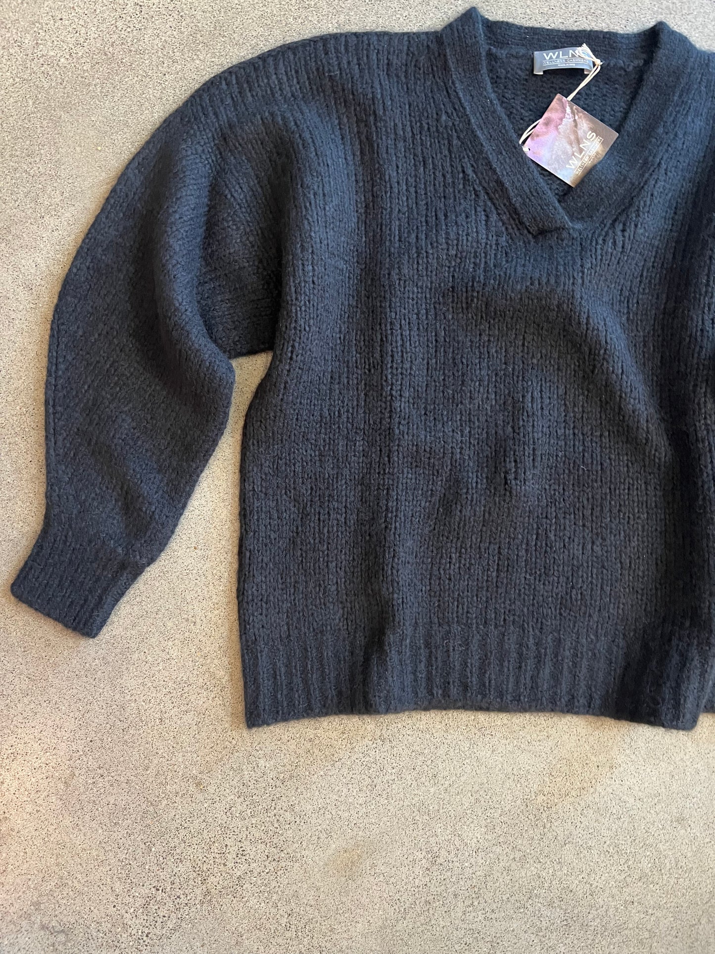 Longo - Billions Supersoft V-neck Pullover