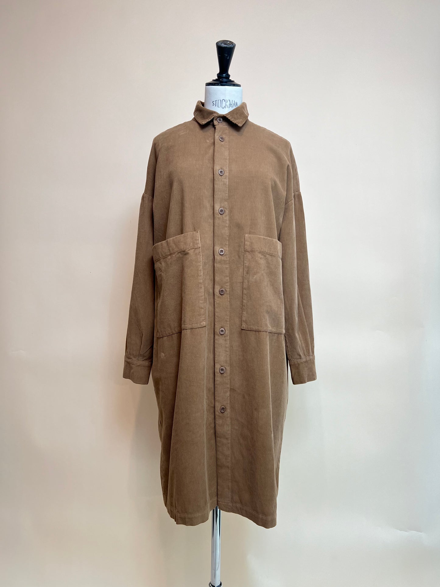 Labo Art- Pocket Front Shirt Dress in Kangaroo