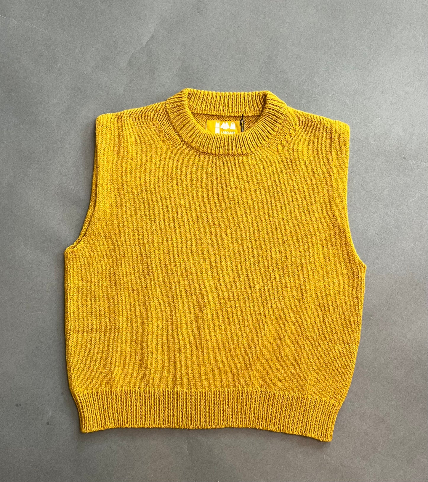 Labo Art - Brio Vest in Mustard(3/L)