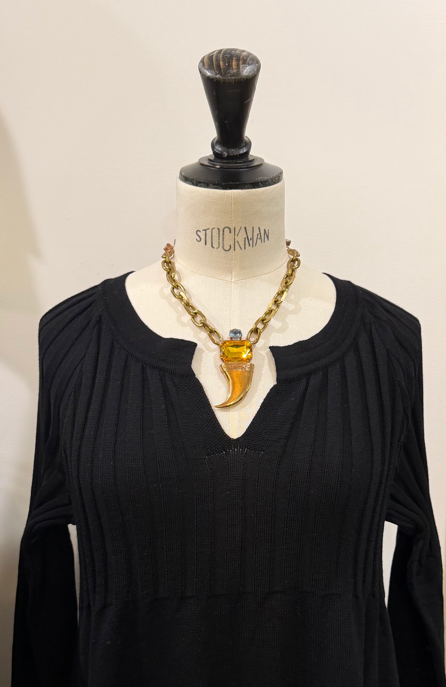 Alba Bijoux - Chunky Horn Necklace