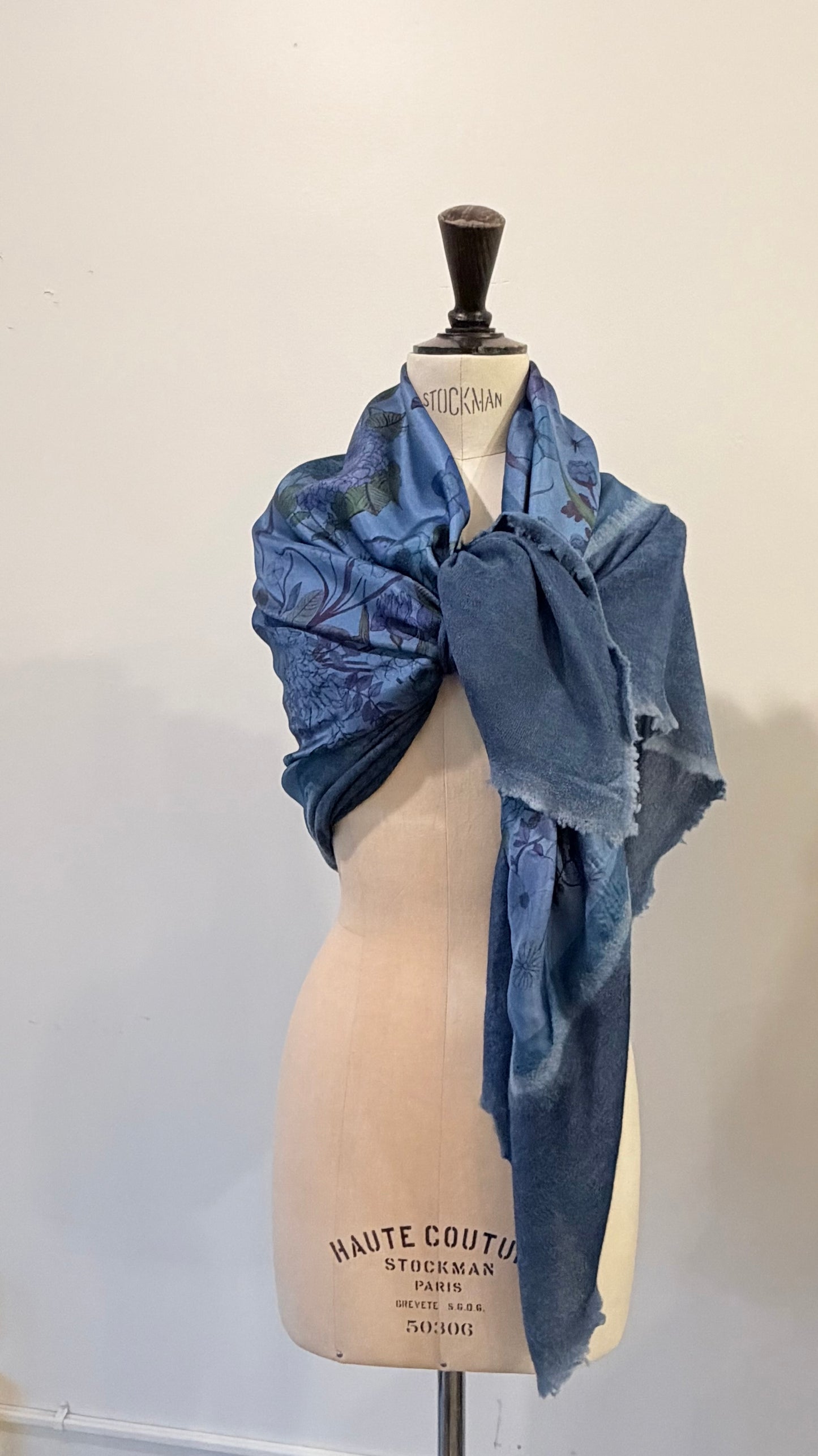 Avant Toi - Hand Painted &  One of a Kind Foulard Scarf