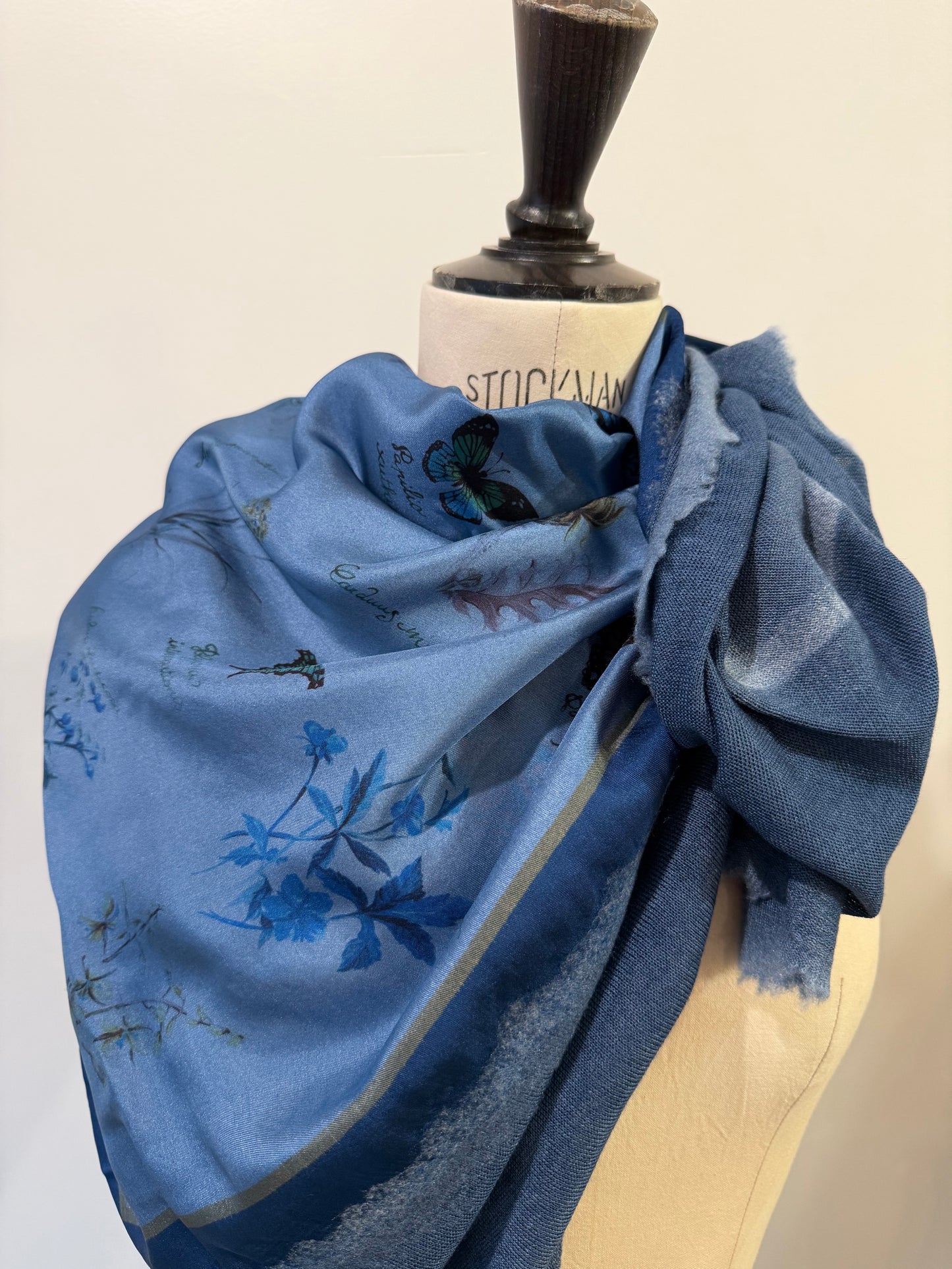 Avant Toi - Hand Painted &  One of a Kind Foulard Scarf