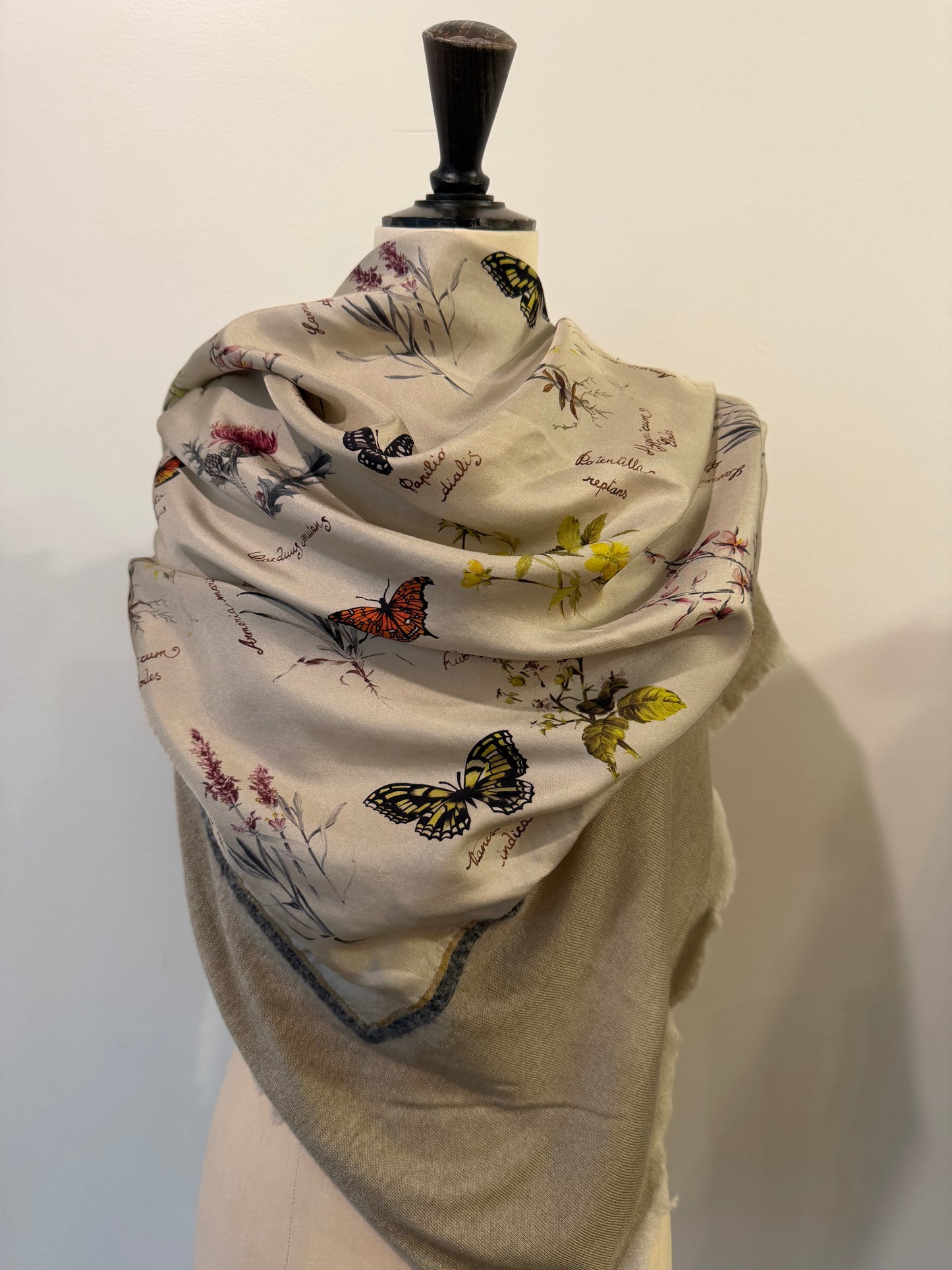 Avant Toi - Hand Painted &  One of a Kind Foulard Scarf