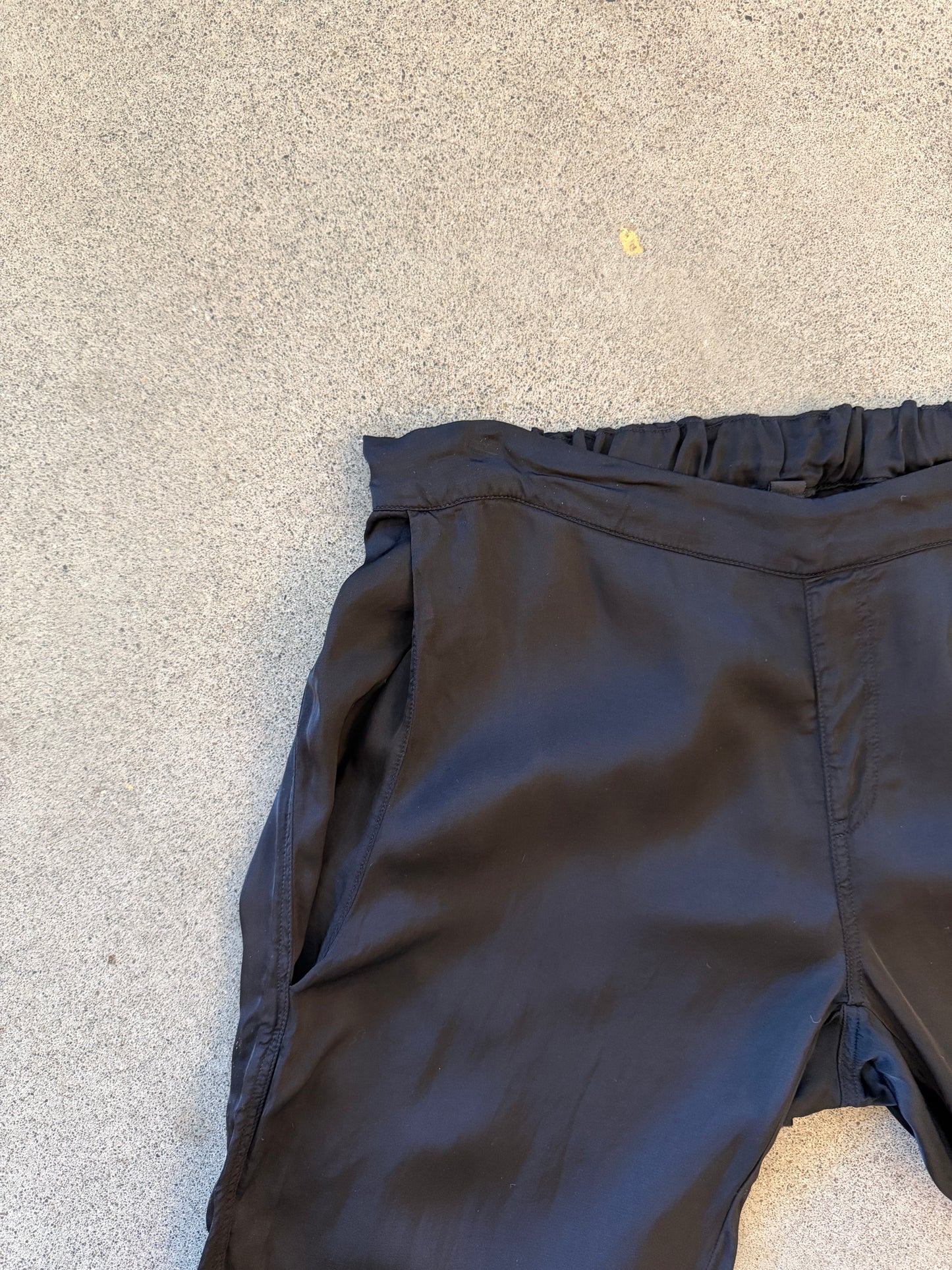 Jaga- Voyage pants in black