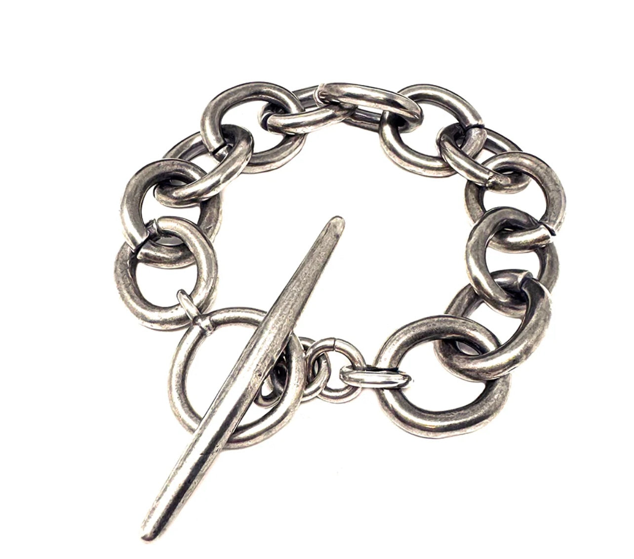 Shannon Kosyzk - Chunky Sterling Silver Toggle Bracelet