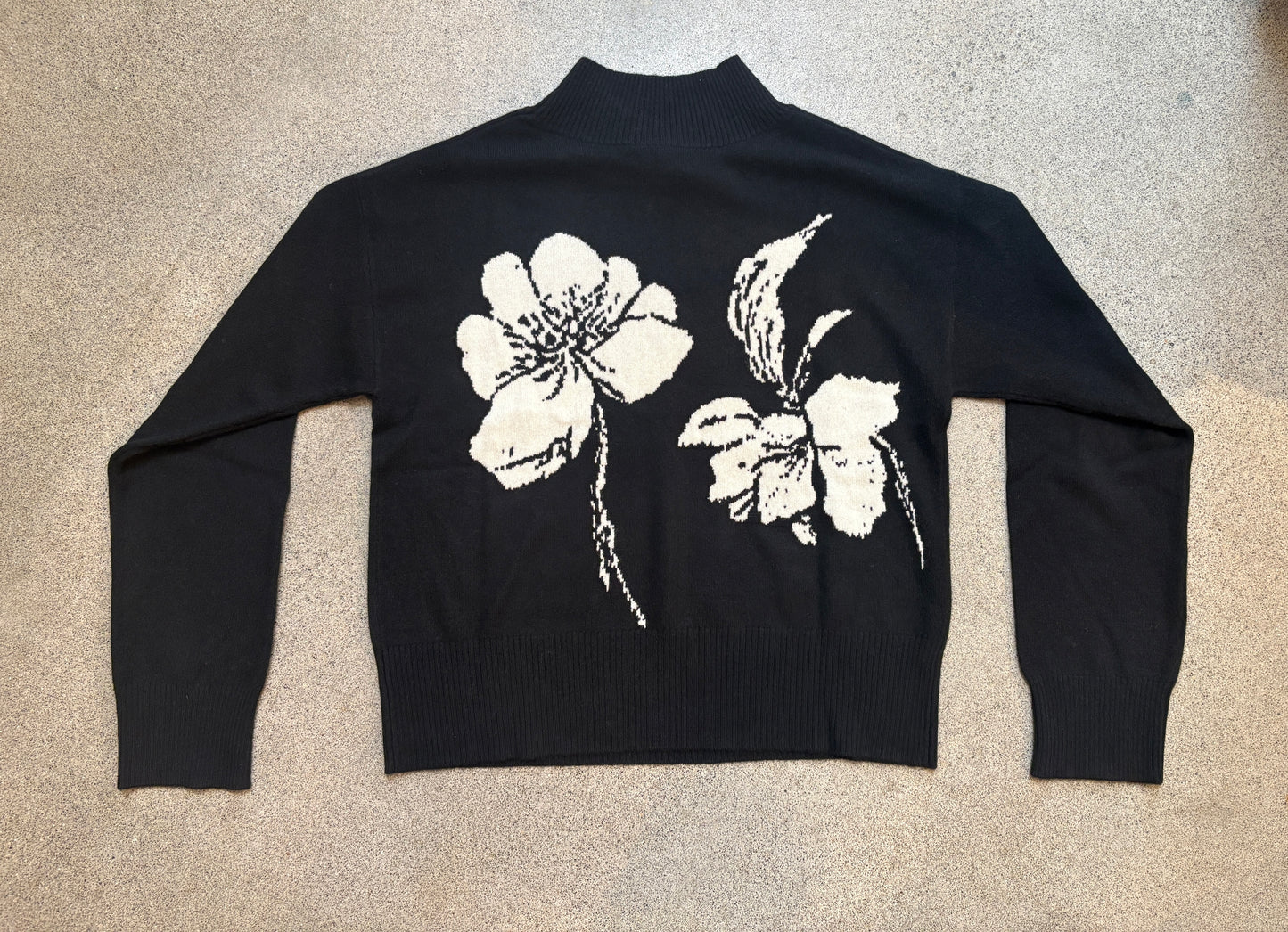 Happy Sheep - CashWool Floral Pullover