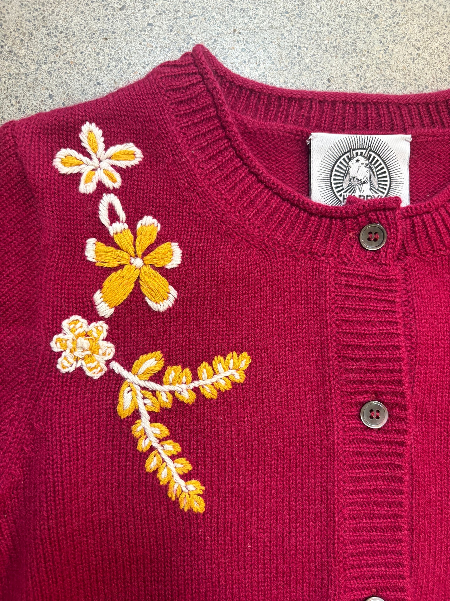 Happy Sheep - Folk Flower Stitchwork Cardigan