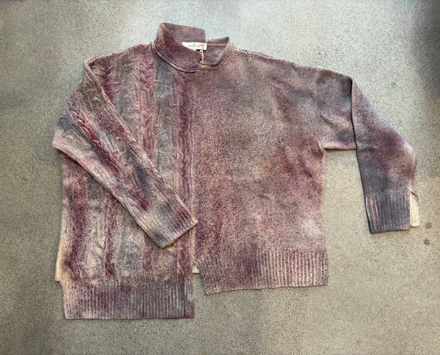 Pintorie - Faded Cable Knit Sweater in Green or Purple
