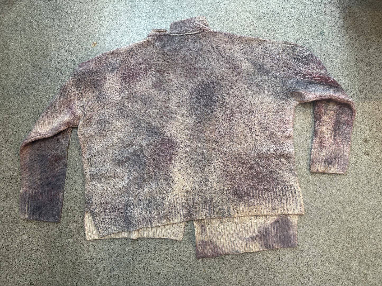 Pintorie - Faded Cable Knit Sweater in Green or Purple