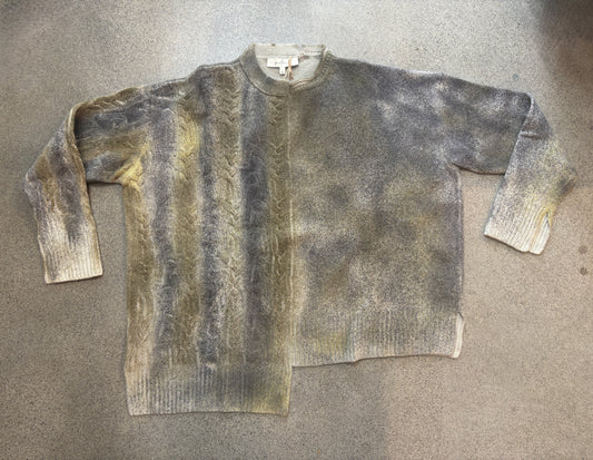 Pintorie - Faded Cable Knit Sweater in Green or Purple
