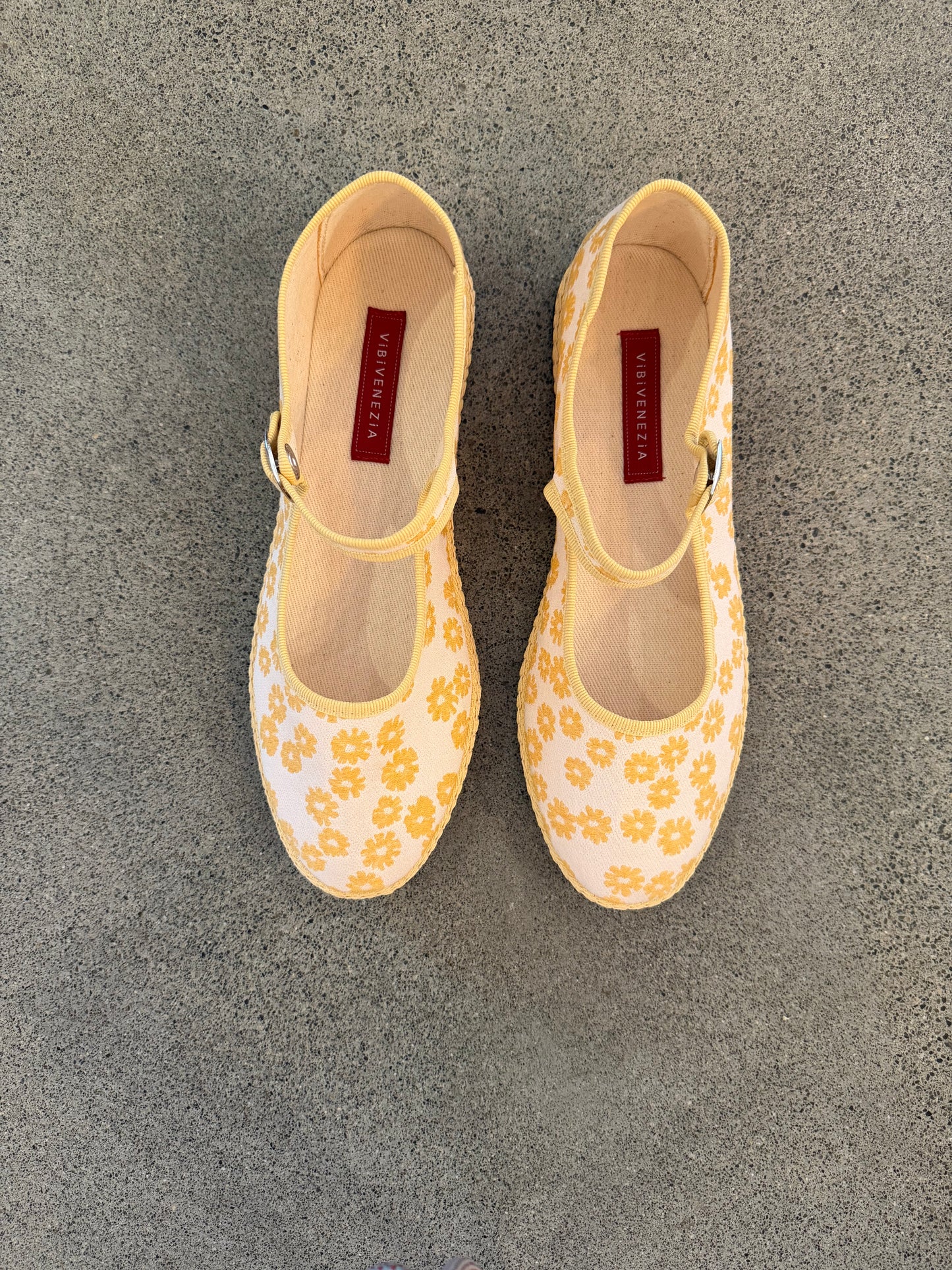 Vibi Venezia- Mary Jane  Cotton Flower Print