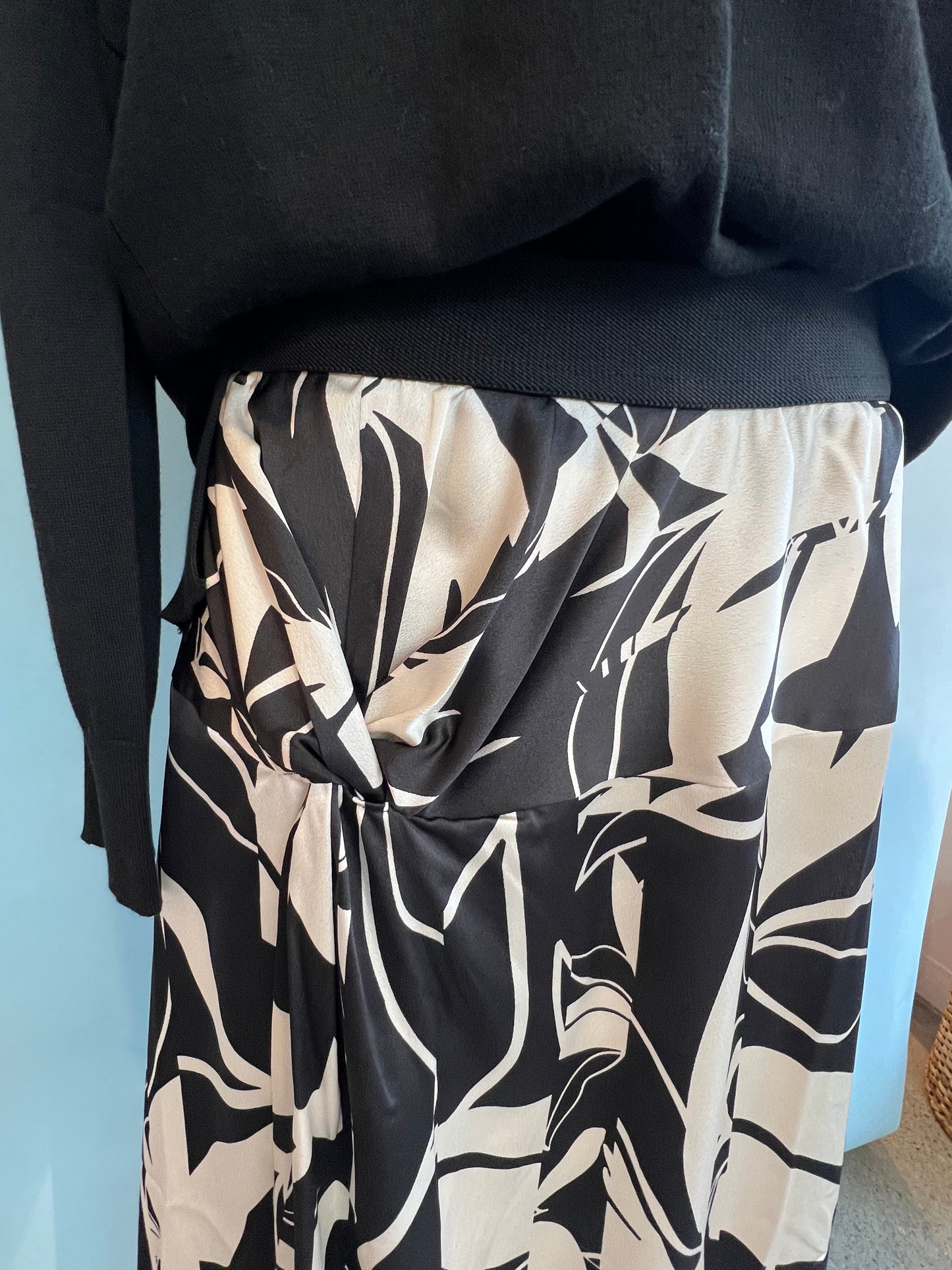 High Clothing - On Point Print Skirt