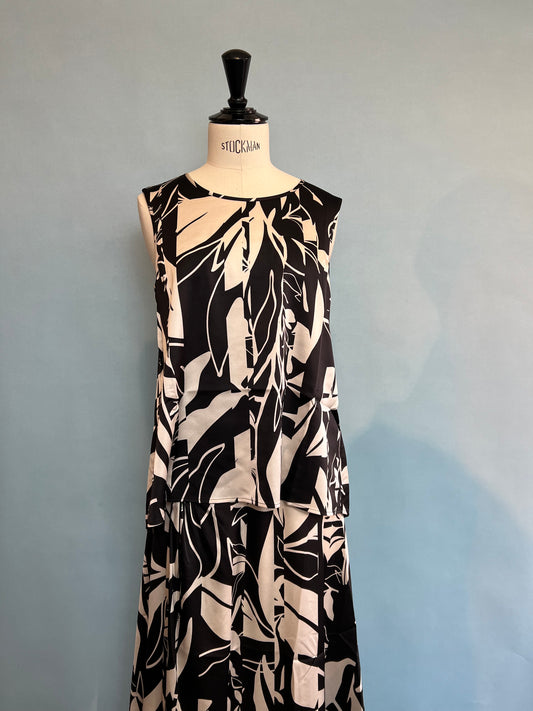 High Clothing- Cue Sleeveless Print Top