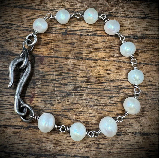 Shannon Koszyk - Everyday White Freshwater Pearl Bracelet