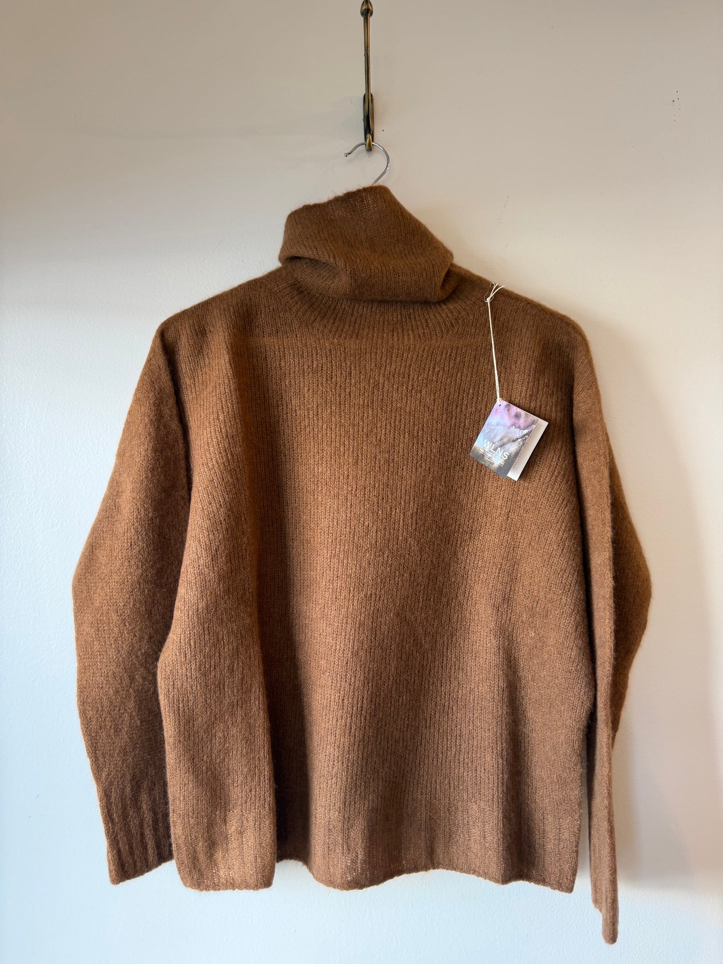 WLNS- Cashmere turtleneck - many colors